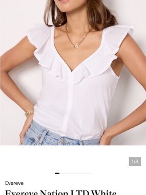 Evereve White Ruffle V-Neck Sleeveless Camisole
